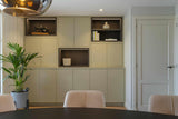 Stijlvol en functioneel woonkamer design-Jessica Kuhne-Ensuit deuren,Hedendaags interieur,Interieurontwerp,Maatwerk meubels,Rustig interieur,Woonkamer-Stijlvol en functioneel woonkamer design-OBLY