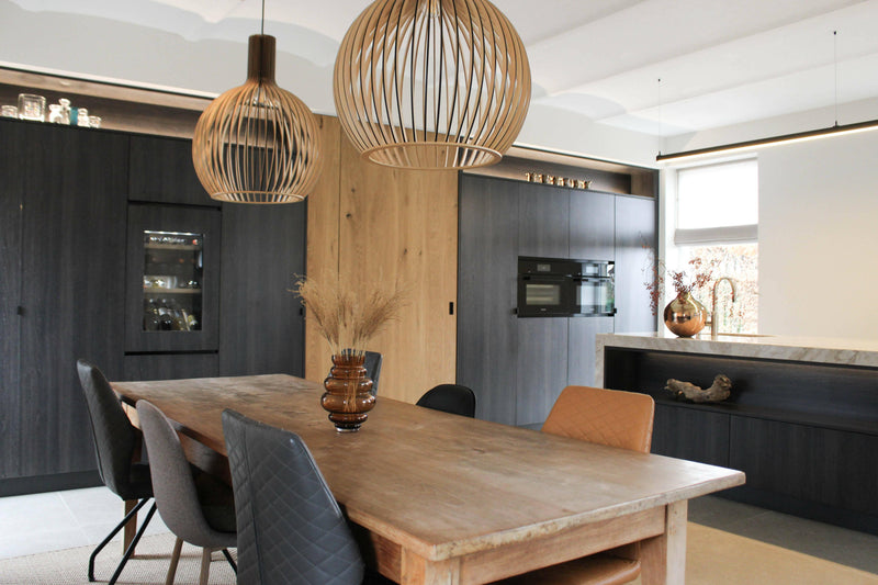 Totaalproject keukenontwerp-ELKE SPECK INTERIEURONTWERP-Boerderij,Keuken-Groots in alle opzichten, contrastrijk in materiaal, maar ingetogen en-OBLY