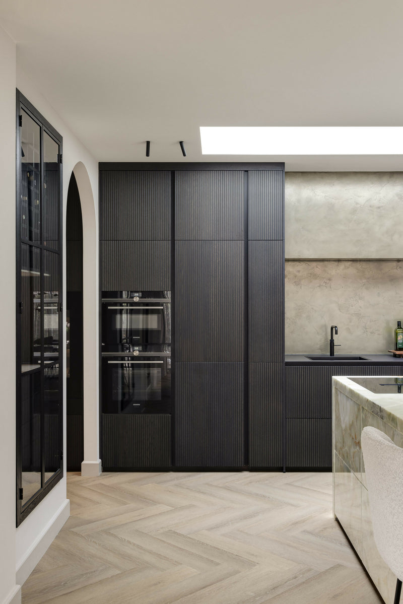 Totaalrenovatie grote jaren ’30 woning-OBLY-woonkamer-Totaalrenovatie Jaren ’30 Woning in Amsterdam | Studio Twentyfour-OBLY