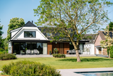 Transformatie bestaande woning | Uitbouw en tuinontwerp-HUIBERS bureau-Exterieur,houtaccenten,modern wonen,renovatie,uitbouw-Woningtransformatie | Architectuur, Interieur & Tuinontwerp-OBLY