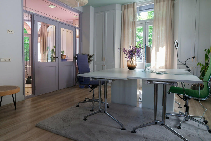 Transformatie karakteristiek kantoorpand-Studio Roos-woonkamer-Moderne transformatie van karakteristiek kantoorpand-OBLY