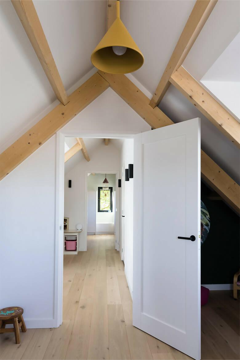 Transformatie kleine woning naar gezinshuis-FOAM Architecten-woonkamer-Transformatie kleine woning naar gezinshuis-OBLY