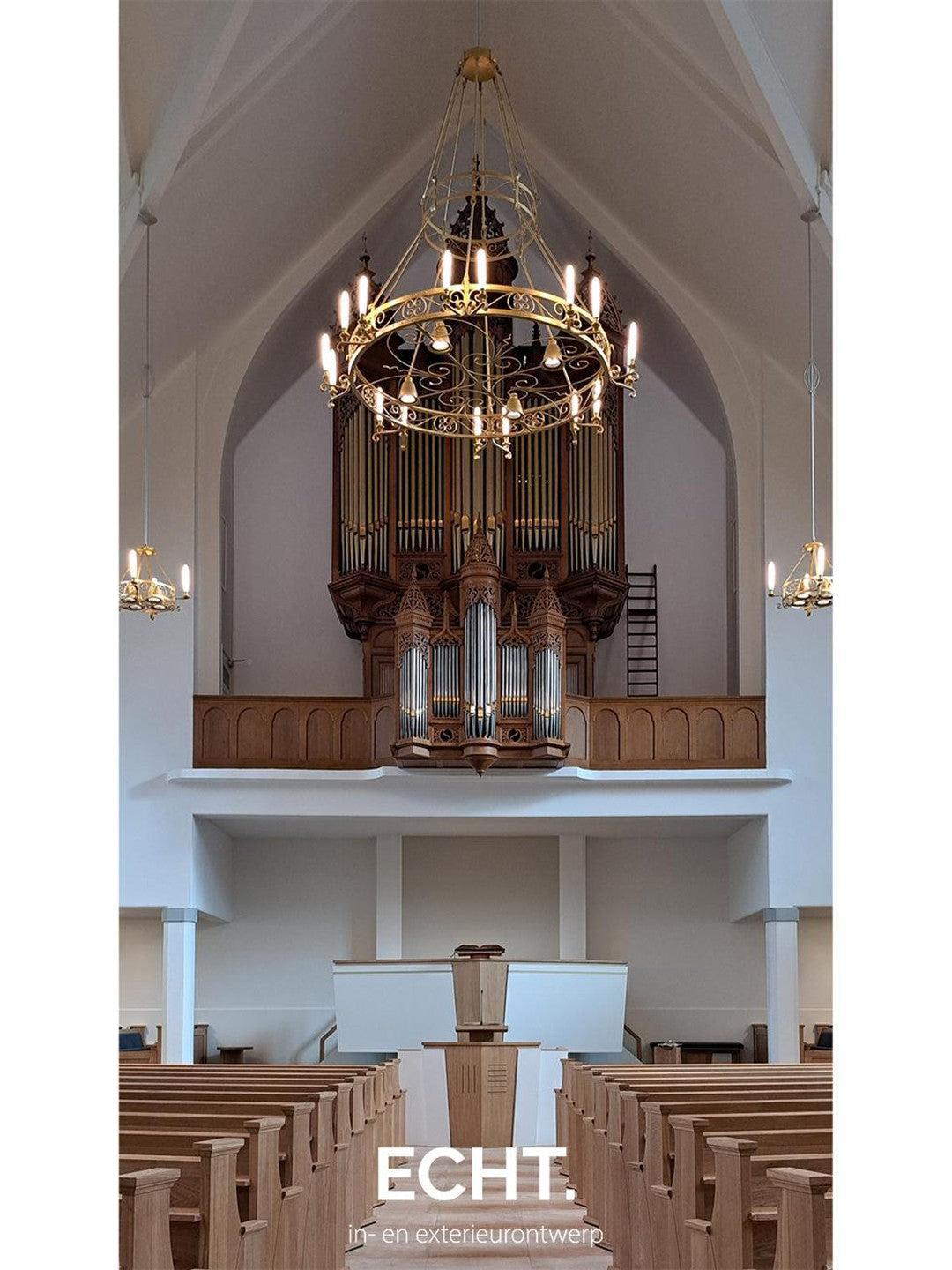 Transformatie van een historische kerkzaal-ECHT. in- en exterieurontwerp.-ECHT. ontwerp,glas in lood ramen,glas-in-lood,historische kerk,historische renovatie,Interieuradvies,Interieurontwerp,kerkinterieur,kerkzaal,kleuradvies,meubilair,moderne kerkzaal,Monumentaal pand,transformatie kerk,verduurzaming,Verlichting-Transformatie van een historische kerkzaal | ECHT. ontwerp-OBLY