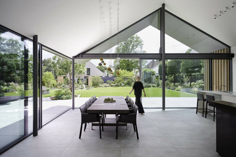 Tuinkamer en Verdiepingshoge Glazen Schuiframen-Solarlux Nederland BV-Tuinkamer-OBLY