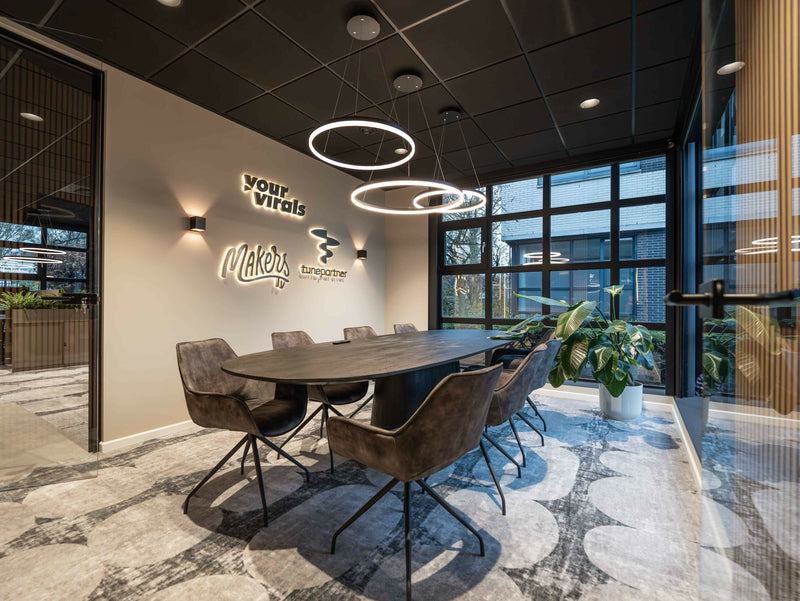 Turnkey Renovatie-Studio Boud-Entree / Hal / Trap-Turnkey Kantoorrenovatie & Inrichting | Complete Transformatie-OBLY