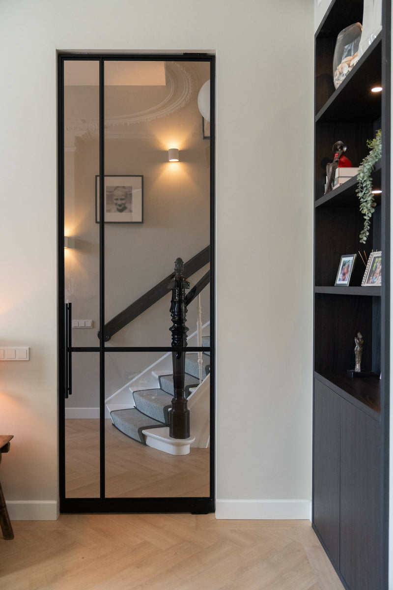 Van Kantoor naar Herenhuis-OBLY-badkamer,herenhuis,keuken,woonkamer-Herenhuis Transformatie in Den Haag – Tijdloos Familiehuis-OBLY