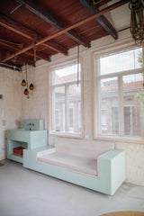 Van Slachthuis naar Vakantiehuis: Een Transformatie in 18m²-Kevin Caboor-Compact wonen,Creatief meubelontwerp,Interieur inspiratie,Kleine ruimte ontwerp,Tiny house design,Uniek interieur,Vakantiehuis,Vakantiehuis interieur-OBLY