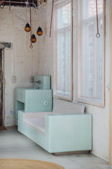 Van Slachthuis naar Vakantiehuis: Een Transformatie in 18m²-Kevin Caboor-Compact wonen,Creatief meubelontwerp,Interieur inspiratie,Kleine ruimte ontwerp,Tiny house design,Uniek interieur,Vakantiehuis,Vakantiehuis interieur-OBLY
