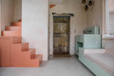Van Slachthuis naar Vakantiehuis: Een Transformatie in 18m²-Kevin Caboor-Compact wonen,Creatief meubelontwerp,Interieur inspiratie,Kleine ruimte ontwerp,Tiny house design,Uniek interieur,Vakantiehuis,Vakantiehuis interieur-OBLY