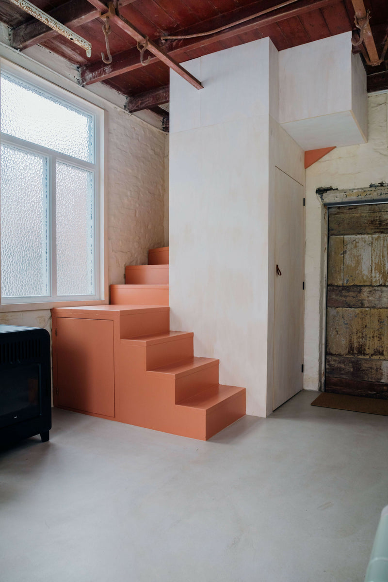 Van Slachthuis naar Vakantiehuis: Een Transformatie in 18m²-OBLY-Vakantiehuis-OBLY