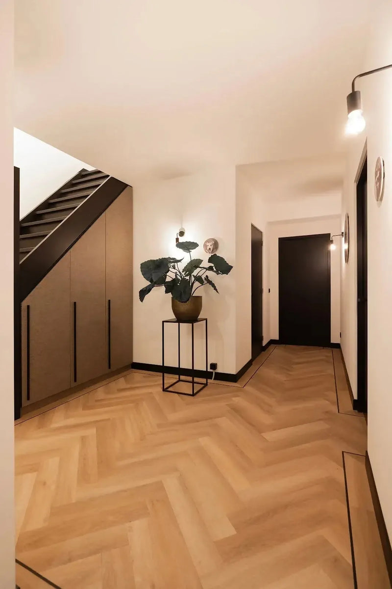 Van grachtenwoning naar stijlvol chique appartement-OBLY-Transformatie: van grachtenpand tot stijlvol appartement | PUUR Veroni-OBLY