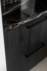 Verbouwing boerderij Etten-Leur-Studio Thirty Two-Woonkamer-Luxe maatwerk keuken en woonkamer met marmer-OBLY