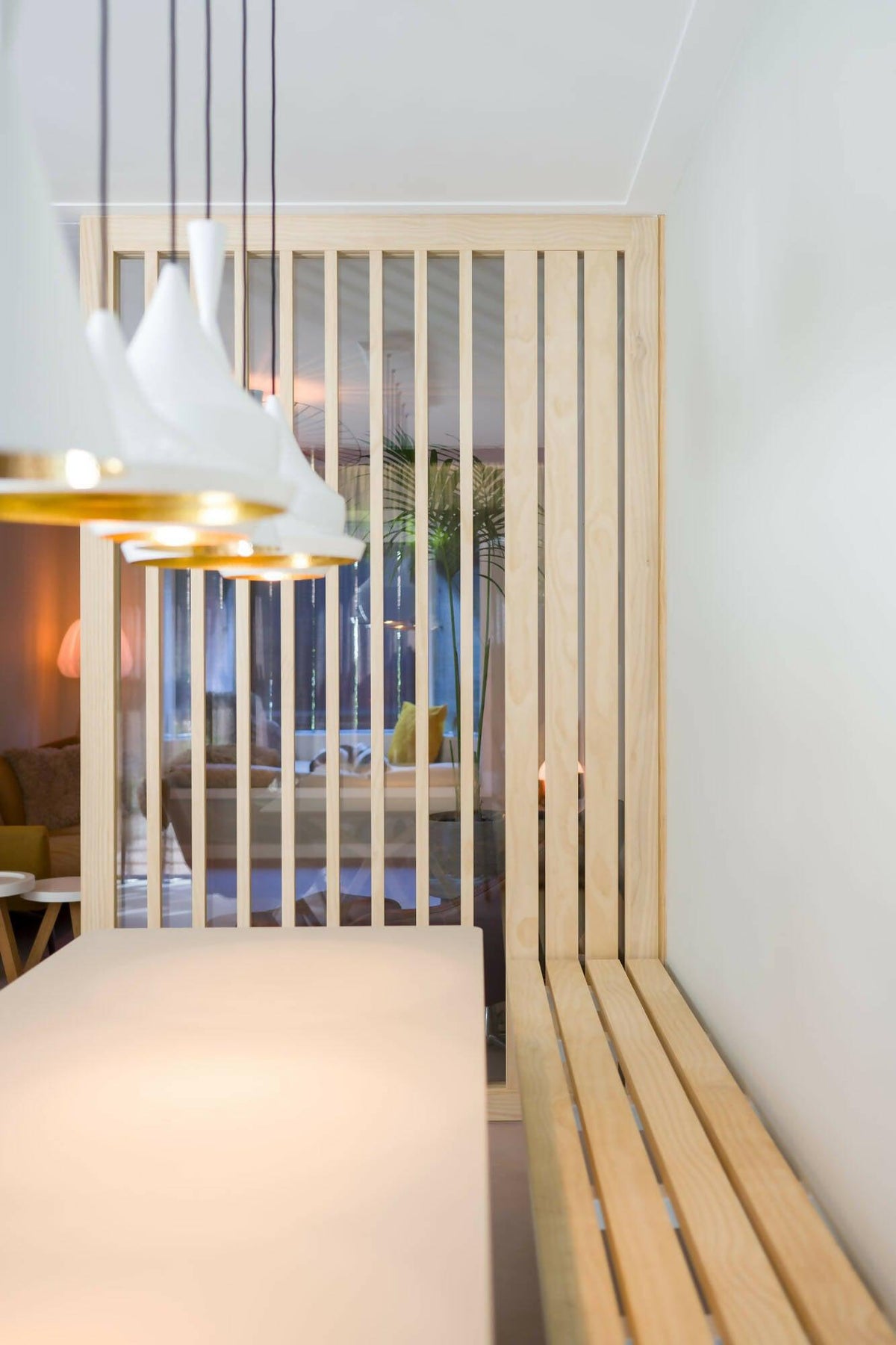 Verbouwing met bronzen schuifpui met licht hout-JAREN 30 ARCHITECT-Eetkamer,Exterieur,Keuken,Slaapkamer,Uitbouw-Verbouwing bronzen schuifpui met licht hout-OBLY