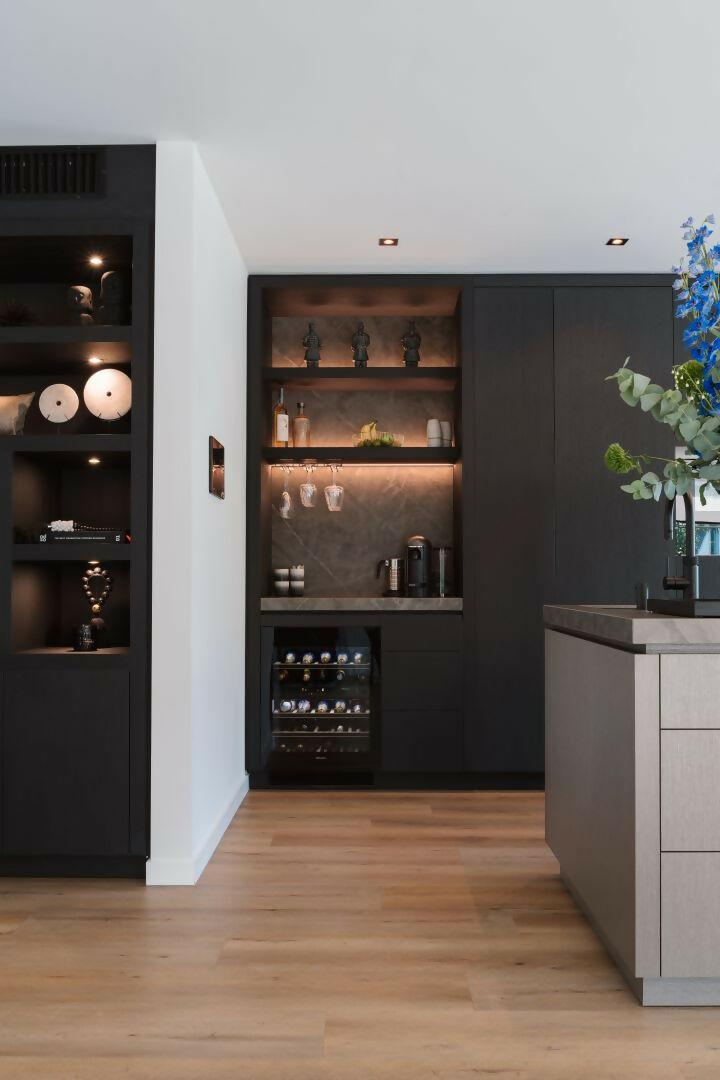 Villa met Luxe Afwerking en Provençaalse Tuin-OBLY-Keuken,Villa,woonkamer-OBLY