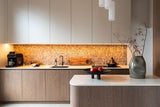 Warm modern interieur met maatwerk keuken-studio stylez-design-verlichting,eiken-vloer,keukenontwerp,luxe-interieur,maatwerk-keuken,modern-interieur,stadswoning,visgraat-vloer,warm-interieur,Woonkamer,woonruimte,zwarte-kozijnen-OBLY