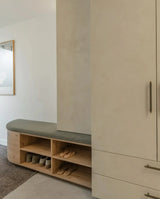 Warme gezinswoning met maatwerk en natuursteen-Studio Loewak-interieur ontwerp lommel,interieur renovatie,moderne leefkeuken,natuursteen keuken,transparante haard-Warme gezinswoning met maatwerk en natuursteen | Studio Loewak-OBLY