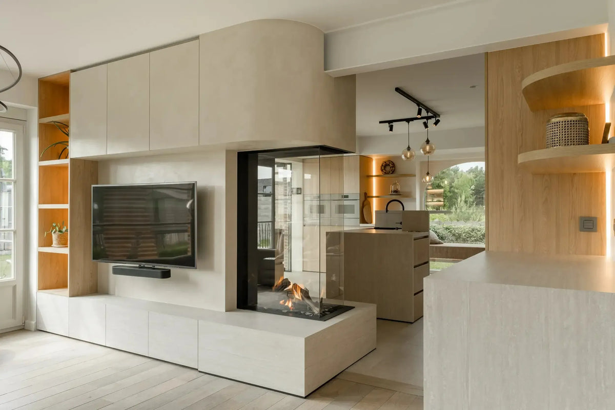 Warme gezinswoning met maatwerk en natuursteen-Studio Loewak-interieur ontwerp lommel,interieur renovatie,moderne leefkeuken,natuursteen keuken,transparante haard-Warme gezinswoning met maatwerk en natuursteen | Studio Loewak-OBLY