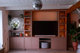 Warme maatwerkwand met nisjes en sfeerverlichting-woodendream-maatwerkwandkast,nisjes,tv wand kast,wandmeubel,warme uitstraling-Maatwerkwandkast met nisjes en warme verlichting-OBLY