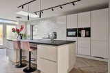 Witte Hoogglans Keuken met Unieke Details-Jan van Sundert-Keuken-OBLY