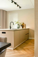 Woning met Maatwerkkast in jaren 30 stijl-OBLY-Woning met maatwerkkast in jaren 30 stijl-OBLY