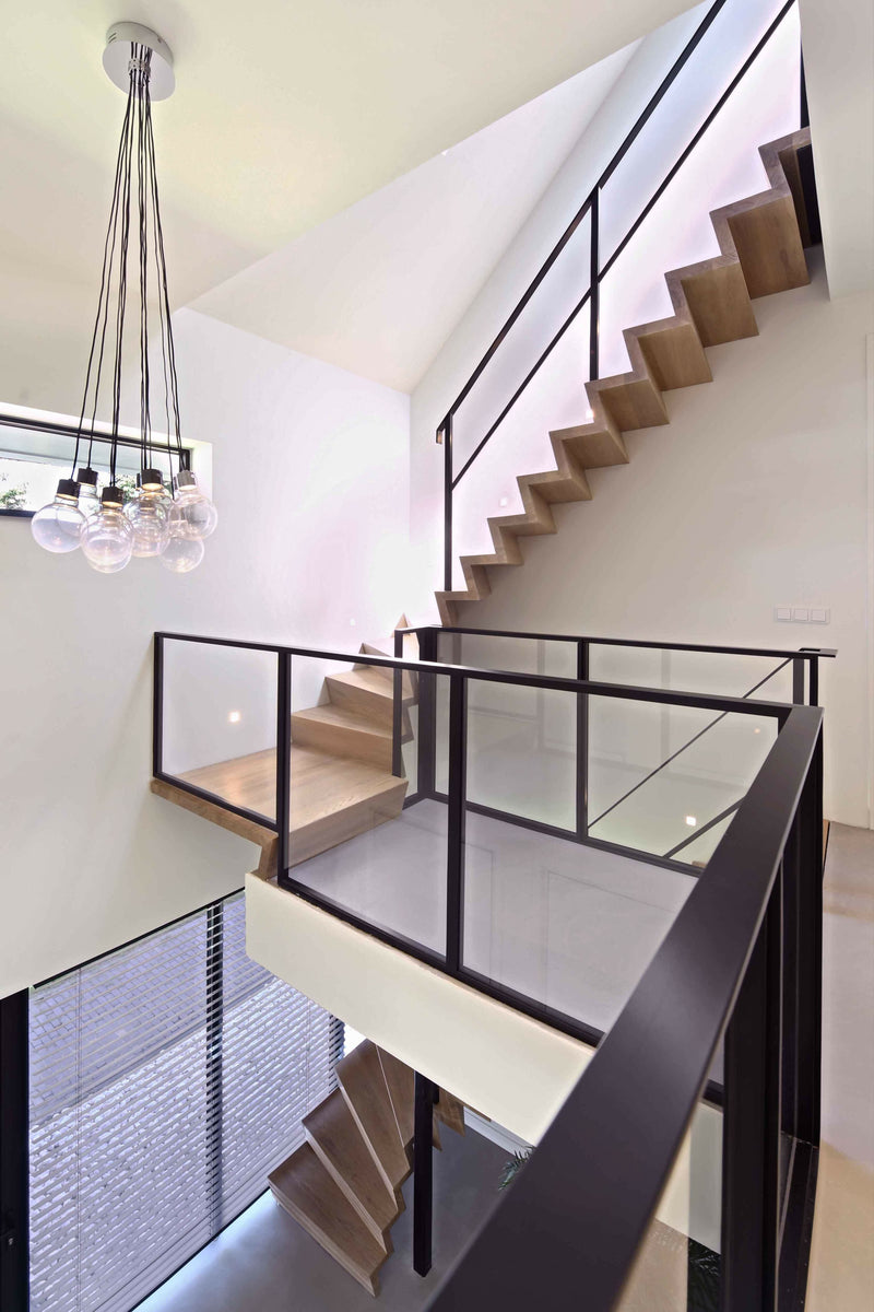 Woonbeton in moderne villa-Berkers Vloeren-woonkamer-Moderne villa met stijlvolle woonbetonvloer | Duurzaam & eigentijds-OBLY