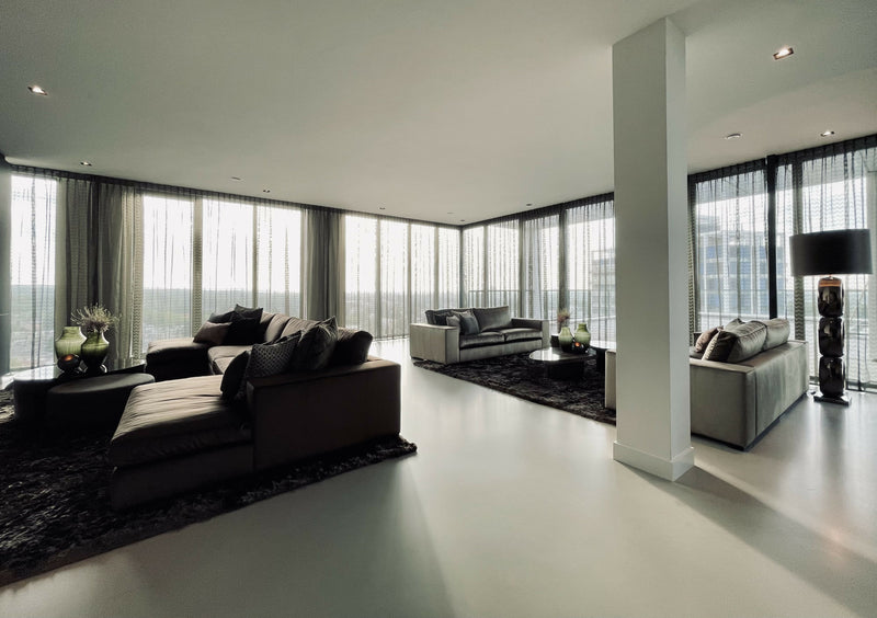 Woonkamer met maatwerk wandmeubel en luxe zitopstelling-L4 Elvire-woonkamer-Luxe woonkamer met maatwerk wandmeubel & zitopstelling | STUDIO L4-OBLY