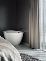 Woonkamer met maatwerk wandmeubel en luxe zitopstelling-L4 Elvire-woonkamer-Luxe woonkamer met maatwerk wandmeubel & zitopstelling | STUDIO L4-OBLY