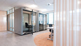 Zakelijk interieurontwerp voor modern kantoor-NMBR7-akoestiek,Barendrecht,indelingsplan,Interieurontwerp,kantoor,Kantoorinrichting,kantoorinterieur,kantoorontwerp,Lichtplan,Maatwerk,modern kantoor,NMBR7,projectinrichting,Werkplek,zakelijk interieur-Zakelijk interieurontwerp kantoor Barendrecht | NMBR7-OBLY
