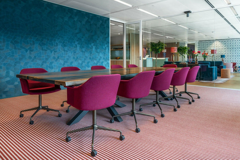 Zakelijke omgeving met Hotel Chique Uitstraling-Wendy Verhaegh Interior Design-Woonkamer-Modern Kantoorontwerp, Functioneel en Hotel-Chique -OBLY
