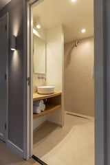 luxe compacte badkamer-OBLY-Stijlvolle en functionele luxe compacte badkameroplossing-OBLY