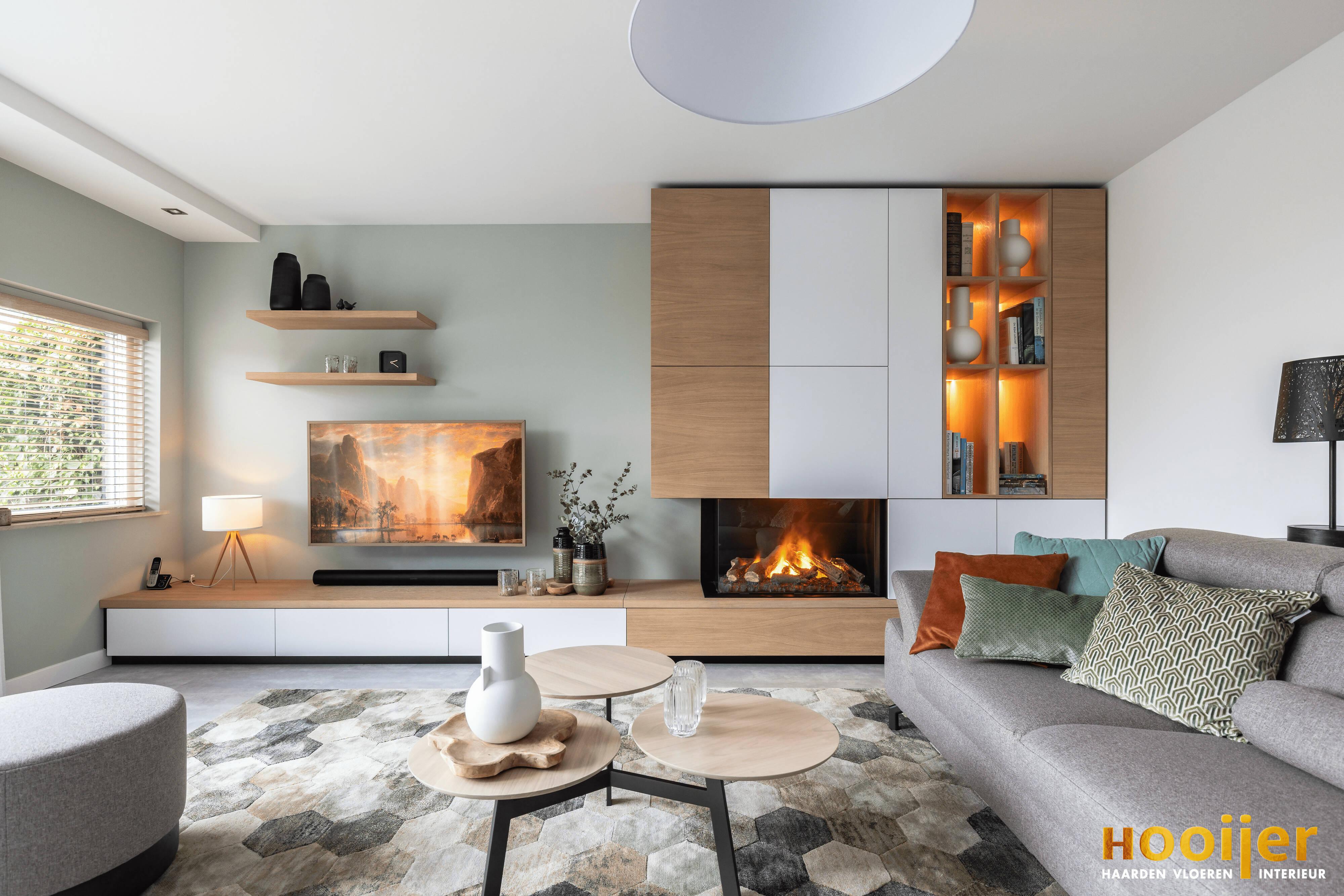 open haard in mooie woonkamer-Hooijer-design haard woonkamer,gashaard interieur,haard,haard met tv meubel,hoekhaard,moderne haard,woonkamer-Open haard in mooie woonkamer-OBLY