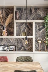 renovatie met nieuwe leefkeuken en moderne woonkamer-Studio Thirty Two-complete-woning-renovatie,interieur-ontwerp,interieur-renovatie,Keuken,keuken-renovatie,leefkeuken,moderne-indeling,uitbouw-woning,verduurzaming,woning-verbouwing,woonkamer-renovatie-Haardwand & zwarte keuken | Maatwerk interieur-OBLY