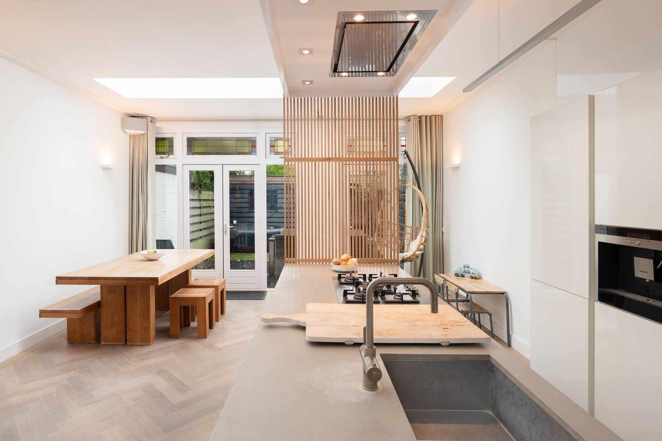2 houten roomdividers in moderne woning-Houten roomdivider-alle,Keuken,Woonkamer-OBLY