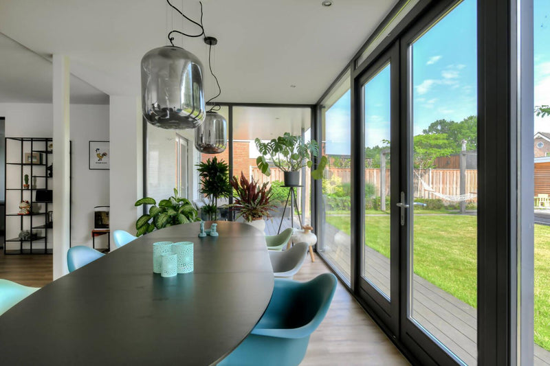 Aanbouw met eethoek en veranda-lab-R architectenbureau-Eetkamer-OBLY