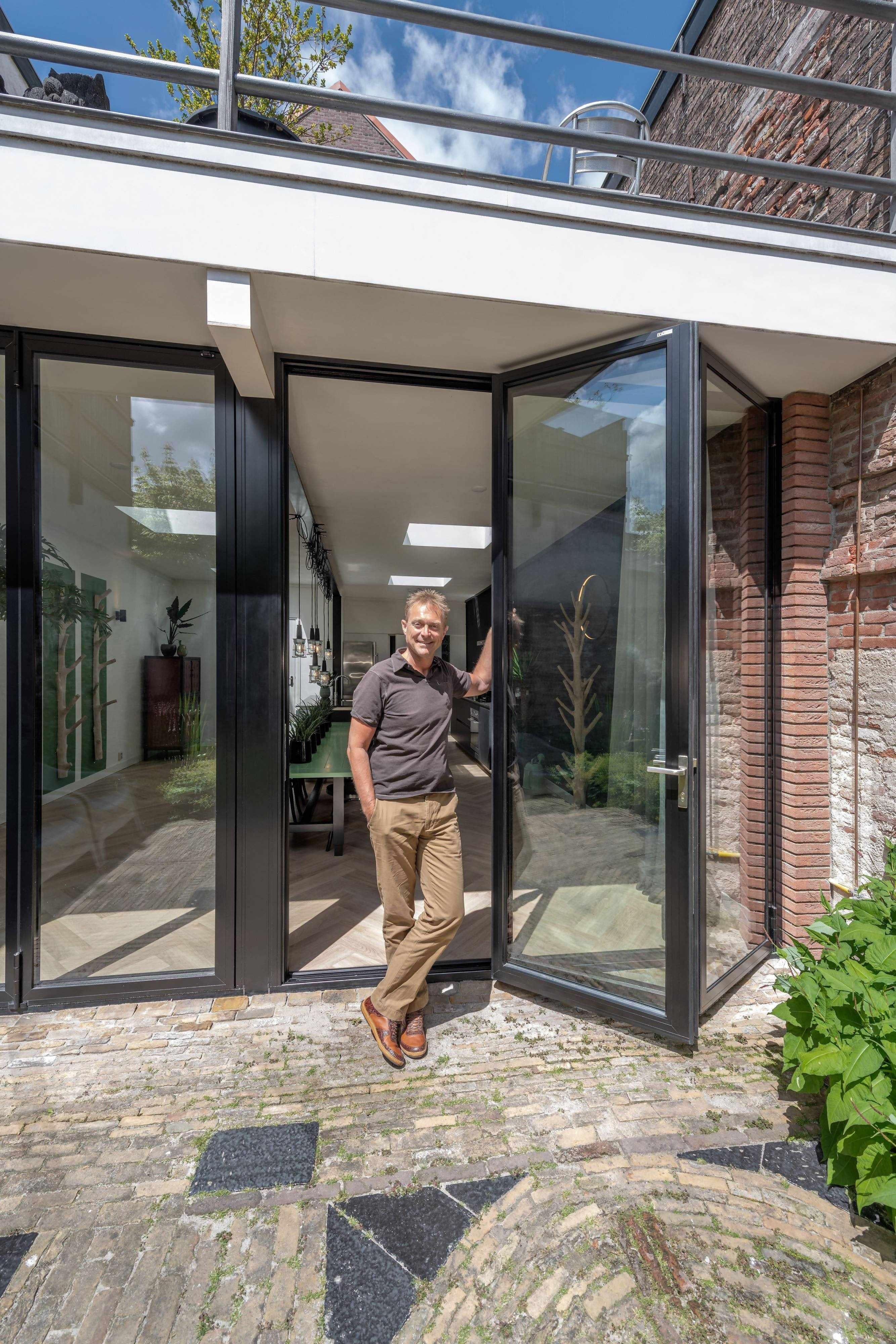 Aanbouw met vouwwanden-Goes serres-Aanbouw,aanbouw keuken woonkamer,aanbouw met glas,glazen aanbouw woning,moderne aanbouw,vouwpui aanbouw-Ruime aanbouw met vouwwanden-OBLY