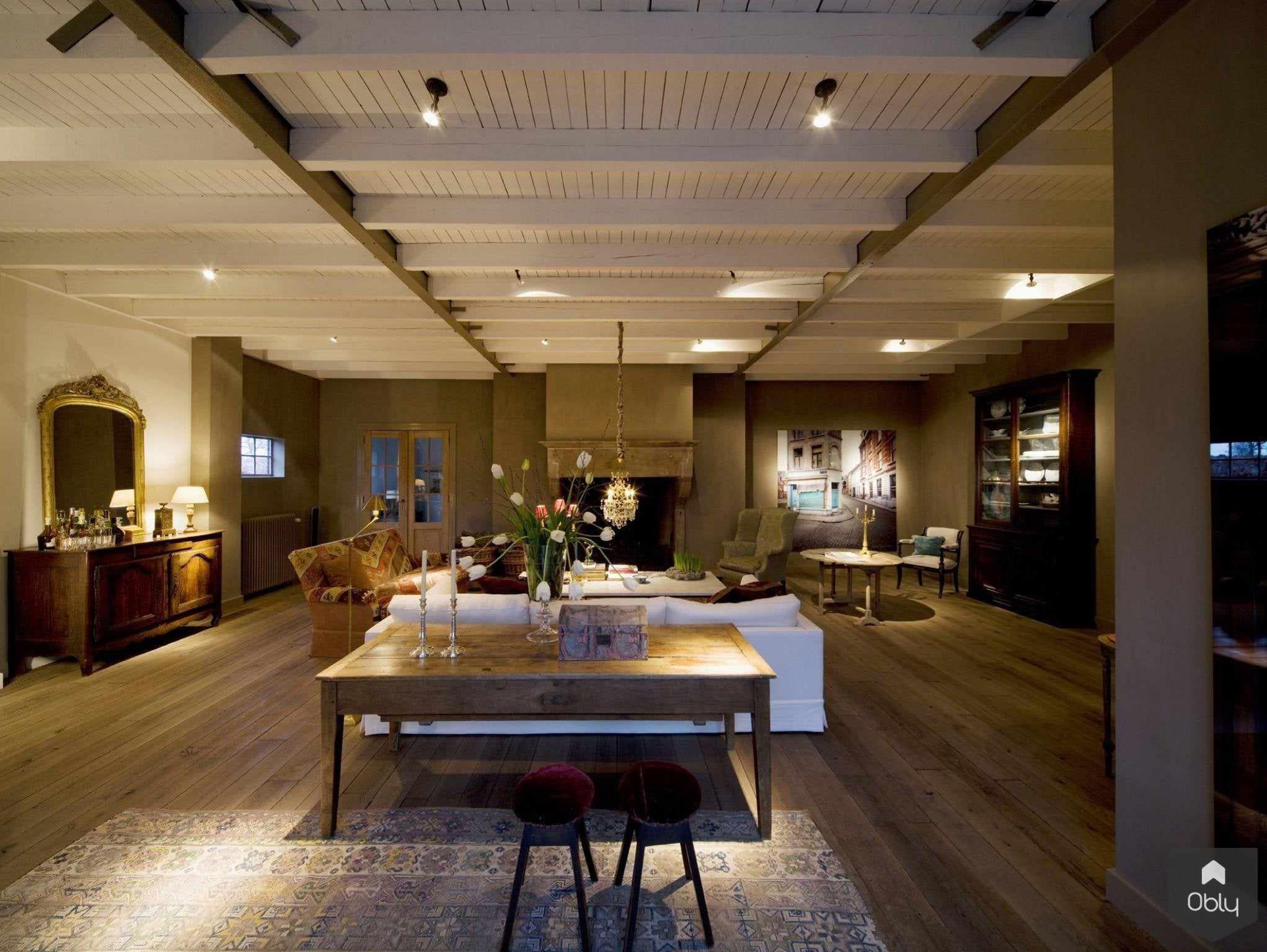 Boerderij Eindhoven deel 3-Van Beek & Dings Interiorarchitects-alle,boerderij renovatie,high-end inrichting,klassieke villa,stijlvolle leefruimte,warme verlichting,Woonkamer-OBLY