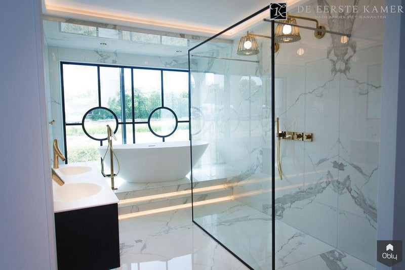 Chique badkamer met goud en marmer-De Eerste Kamer-alle,Badkamer-OBLY
