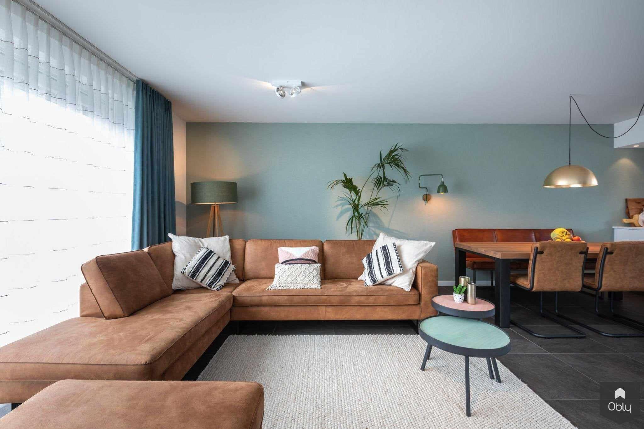 Compleet interieur moderne gezinswoning-Aangenaam Interieuradvies-alle,lichte woonkamer met grote ramen,moderne woonkamer,moderne woonkamer inrichting,scandinavische woonkamer,Woonkamer,woonkamer met open keuken-OBLY