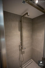 Design badkamer met eikenhout-De Eerste Kamer-alle,Badkamer-OBLY