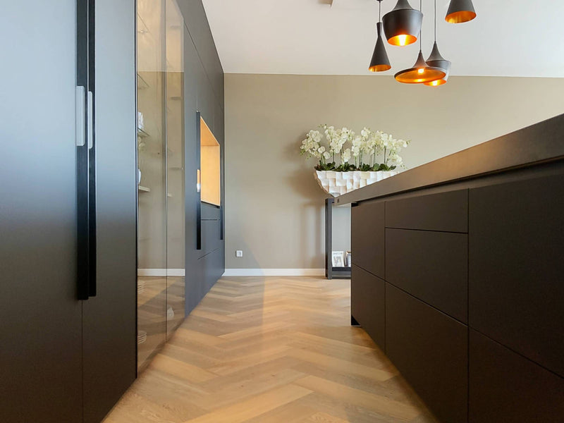 Designkeuken mat zwart-Keukenarchitectuur Midden Brabant-Keuken-Moderne designkeuken zwart zijdemat-OBLY