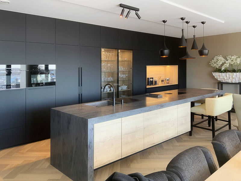 Designkeuken mat zwart-Keukenarchitectuur Midden Brabant-Keuken-Moderne designkeuken zwart zijdemat-OBLY
