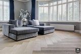 Eigentijds visgraatmotief groot formaat met traditionele bies-NOBEL Flooring-alle,Woonkamer-OBLY