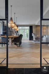 Eigentijds visgraatmotief groot formaat met traditionele bies-NOBEL Flooring-alle,Woonkamer-OBLY