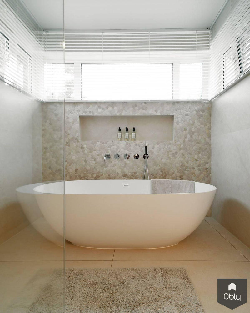 Eigentijdse design badkamer met luxe vrijstaand bad-Het Badhuys-alle, Badkamer-Eigentijdse design badkamer met luxe vrijstaand bad | OBLY.com-OBLY