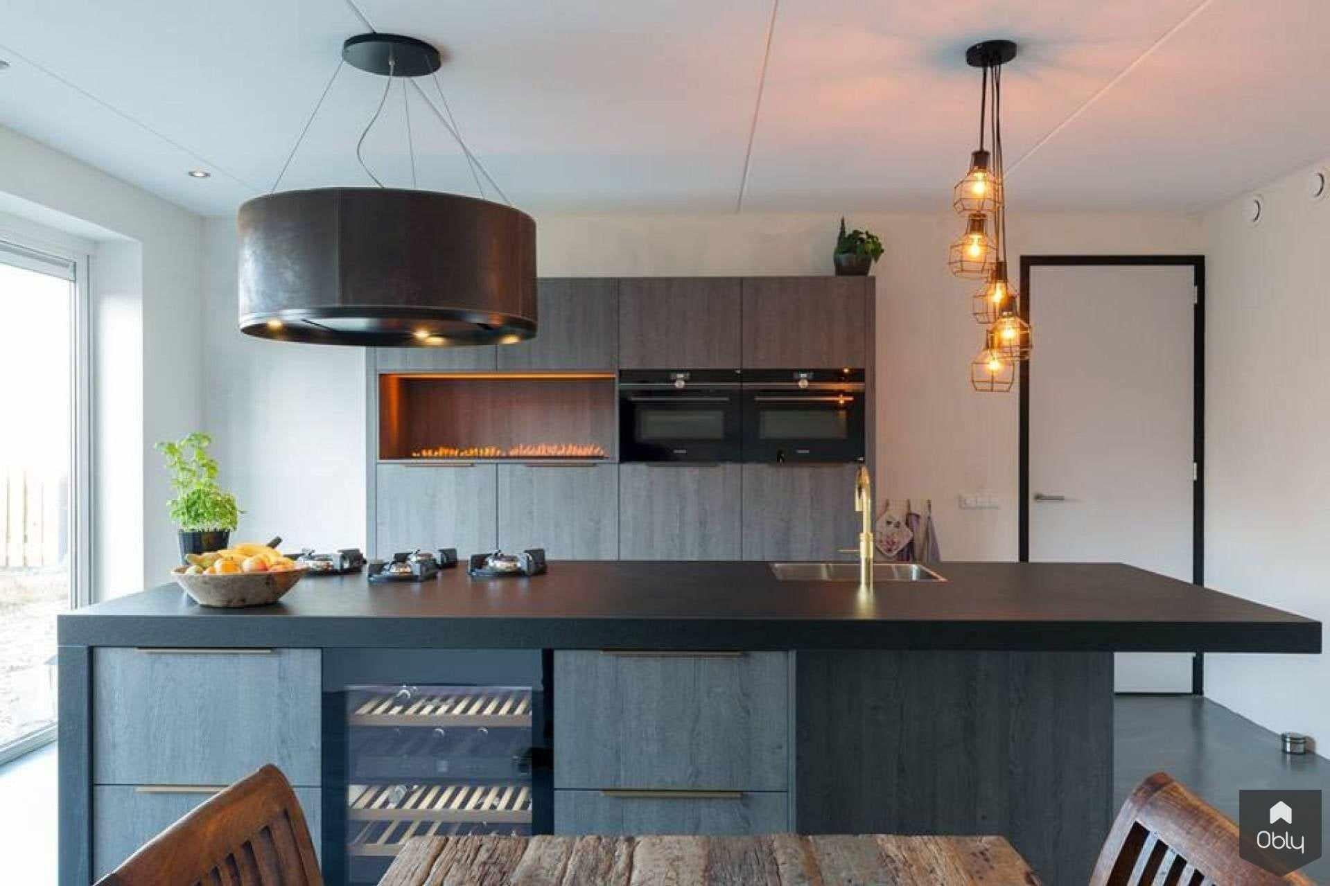 Elegante afzuigkap in stijlvolle keuken-Wave-alle,Keuken-OBLY