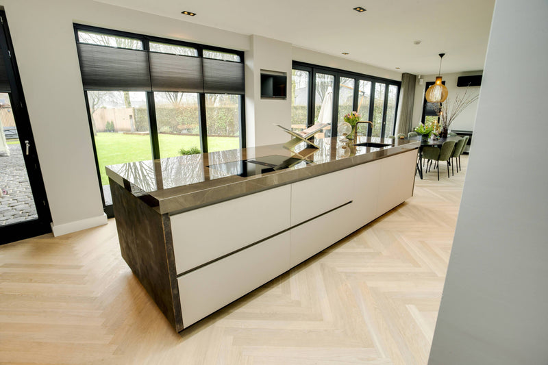 Exclusieve keuken lederen fronten-Paul Theuws Interieur-keuken-Exclusieve keuken met lederen fronten-OBLY