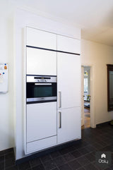Frank! Greeploze keuken met horizontale belijning-Frank! Maatwerk Keukens-alle,Keuken-OBLY