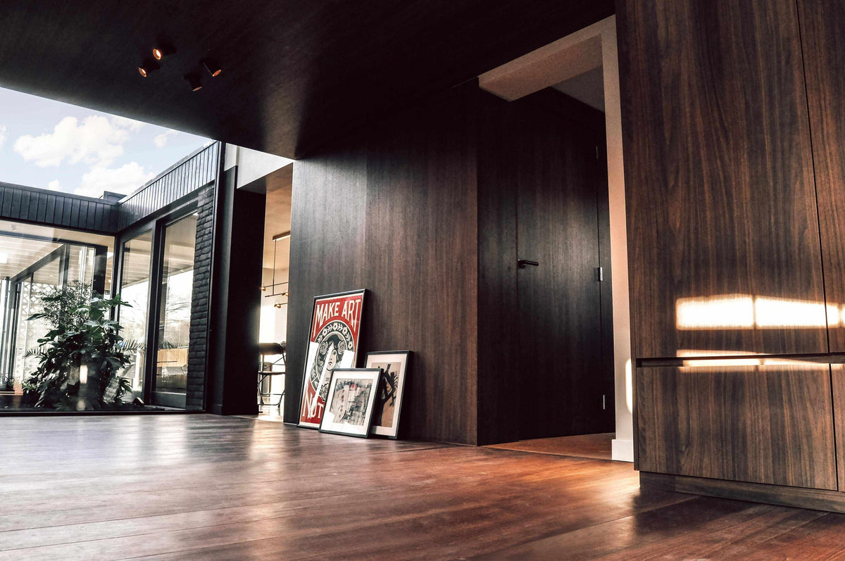 Gemoderniseerde jaren '70 woning-Jeroen de Nijs BNI-interieur renovatie,jaren 70 woning,moderne woonkamer,open leefruimte,patio woning,warme woonstijl,Woonkamer-OBLY