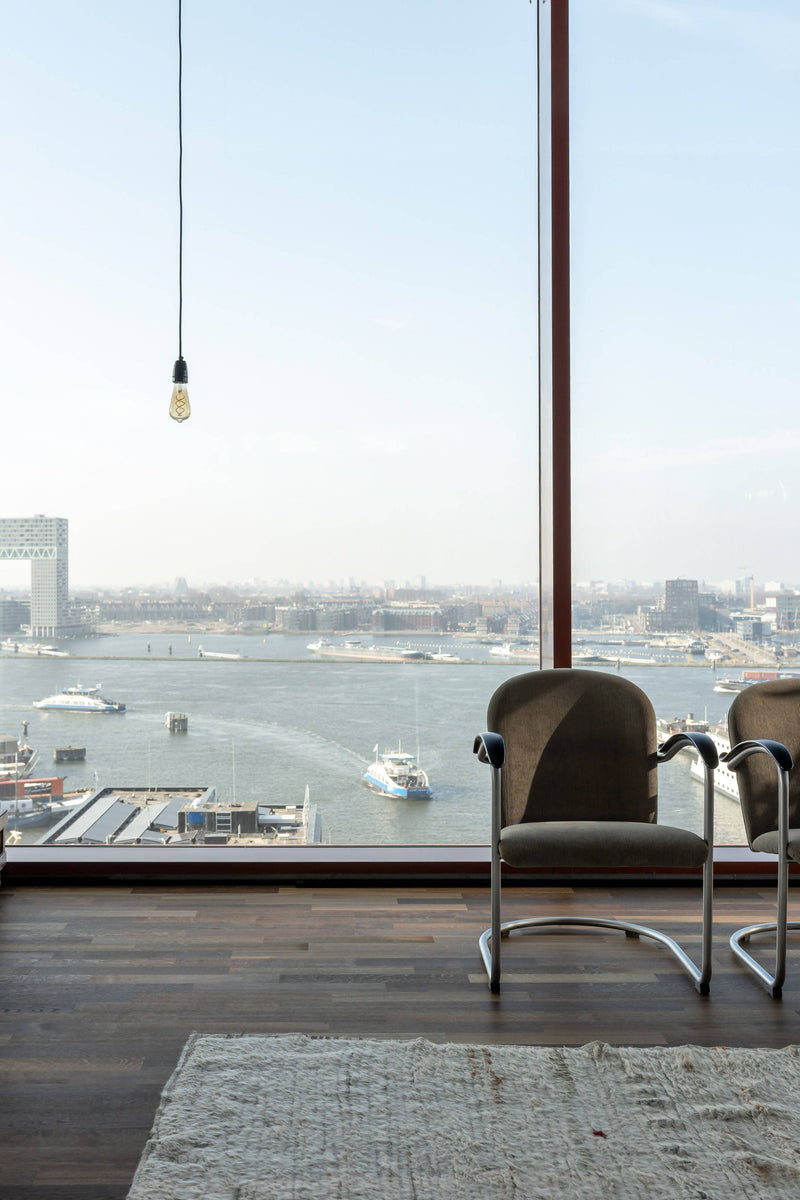 Gerookt eiken strokenparket-Vloerenhuis Amsterdam-woonkamer-OBLY