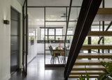 Gevlinderd beton in nieuwbouwhuis-Willem Designvloeren-Woonkamer-Gevlinderde beton vloer in nieuwbouwhuis-OBLY